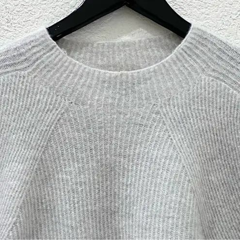 Banana Republic 551630-02 Light Gray Cropped Ribbed Ballon Sleeve Sweater Size L