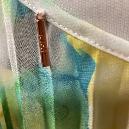 MISA Los Angeles Misa Noemi Top Citron Watercolor V Neck Sleeveless Pleated Chic Blouse Sz M NWT