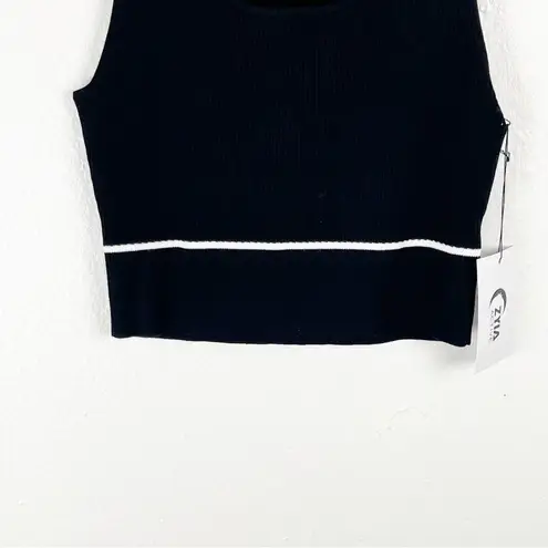 Zyia Active Black Piping Classy Rank Sweater, Size Medium