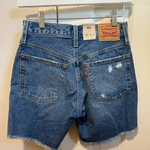 Levi's NWT  501® Mid Thigh Short