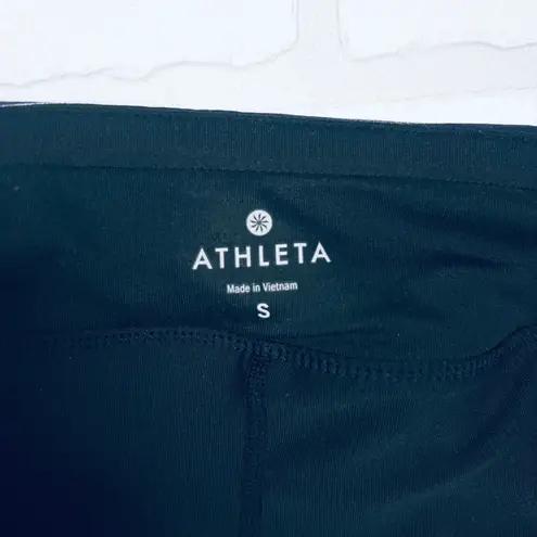 Athleta  Skortee Skirt Capri Leggings Blue‎ Stripe Activewear Womens Size Small