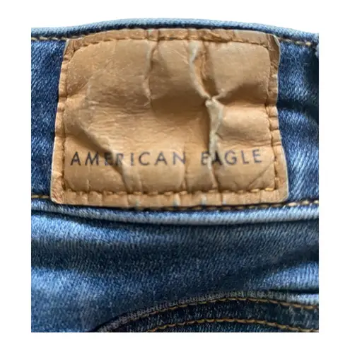 American Eagle -SUPER HIGH RISE JEGGING-SIZE 0/S Super high rise blue jegging, has stretch, excellent condition  Measurements: Waist: side to side 13 inches  Rise: 9 1/2 inches  Inseam: 25 1/2 inches