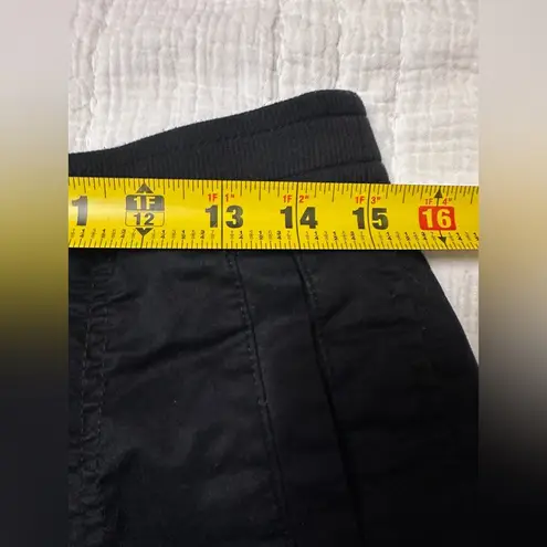 Eddie Bauer  Woman’s Kick Back Twill Jogger Pants; Black; Size 8