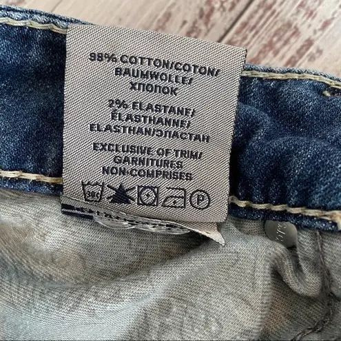 Silver Jeans Silver Suki Denim Capri Medium Wash. Size 28