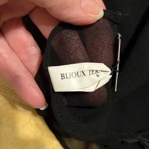 Bijoux Terner NWT beautiful black shawl/wrap with sequins and fringe - Image 6