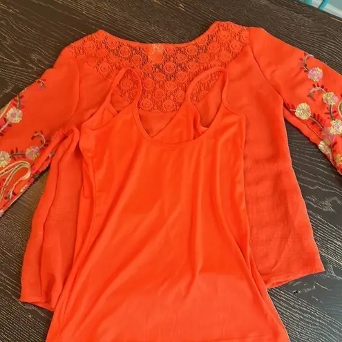 Fig and Flower Orange Boho Floral Embroidered Flare sleeve Tunic top sz small