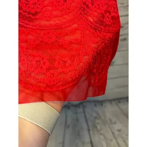 Women's Van Raalte Slip Dress Red Lace Trim Size 32
Medium