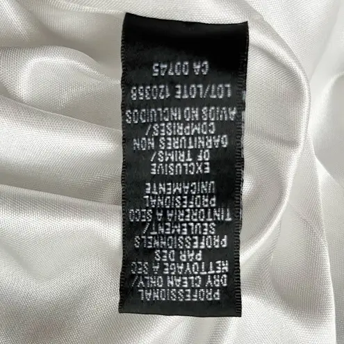 David Meister Lace Overlay Sheath Cocktail Dress in Metallic Silver Geo, Size 6