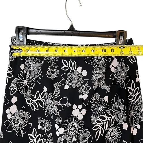 Apostrophe Skirt Womens Small Black White Floral A-Line Knee Length Lined