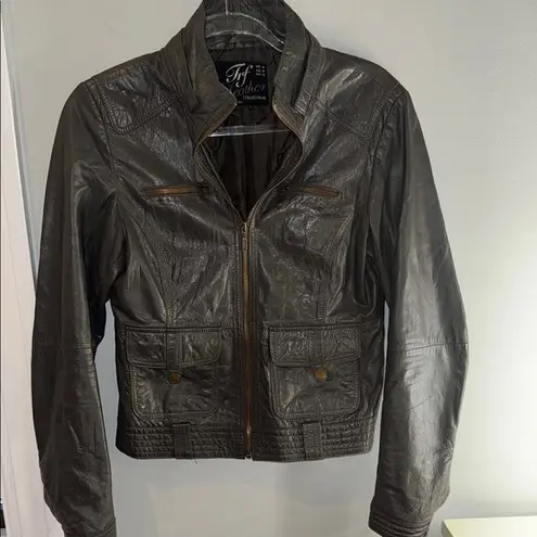 Dark Gray Fitted Leather Jacket with Notched Collar Size M