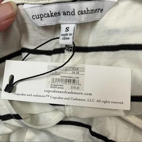 Cupcakes and Cashmere Size S Salcano Top Cropped Boxy White Black Striped Boxy