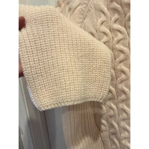 Petal Dew Relaxed Fit Cream Cable Knit‎ Sweater Size Large
