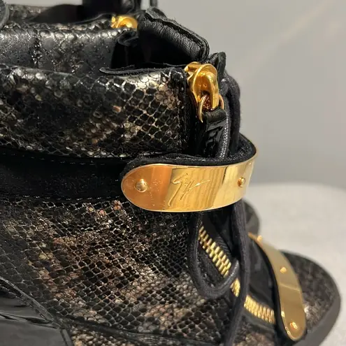 Giuseppe Zanotti Guizeppe Zanotti cobe wedge platform shoes . Size 7.5