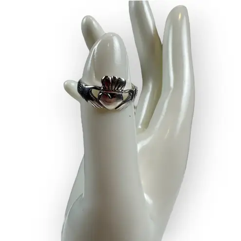 Sterling Silver Claddagh Ring Size 6.5