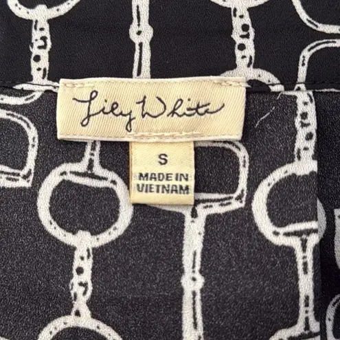 Lily White Black and White Chain Print Sleeveless Blouse Size Small Top