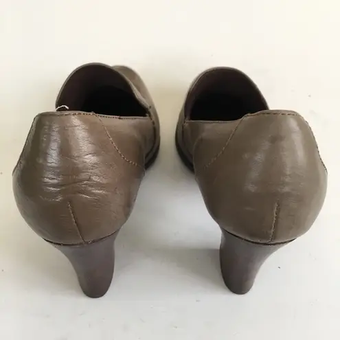 Born Bronze Leather Heels Pumps Brown Size 6