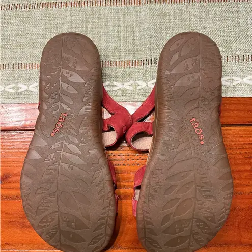 Taos Footwear Women's Bandalero Sandals Red Size 8