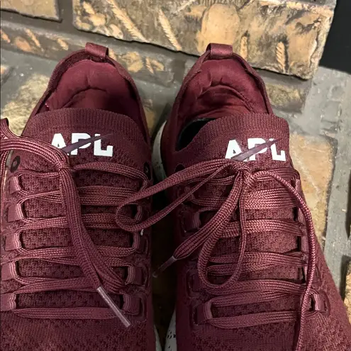 APL Women's TechLoom Breeze Maroon Speckled Knit Athletic Shoes Size 7