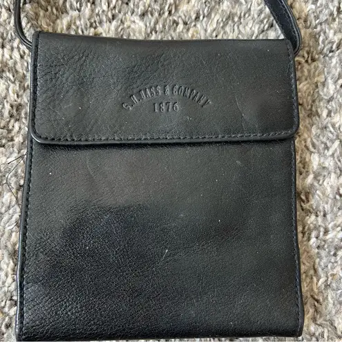 G.H. Bass‎ & Company Black Leather Wallet Crossbody Purse