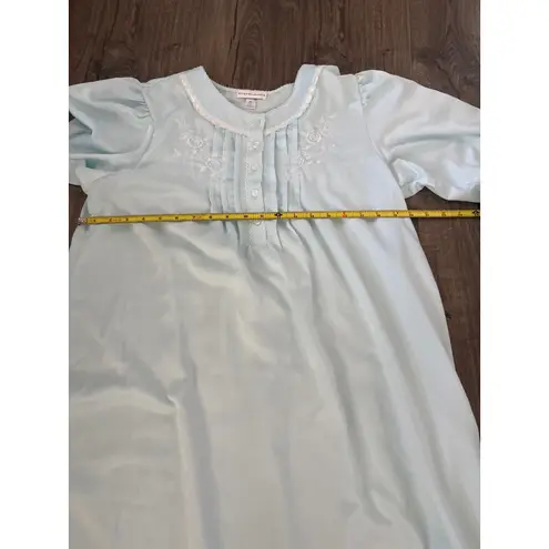 Miss Elaine Blue Embroidered Nightgown Long Sleeve Button Front Size M Size M