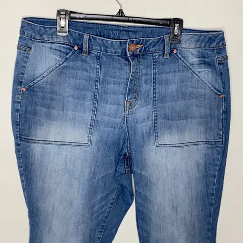 Lane Bryant  mid rise bootcut jeans with patch pockets size 18 short