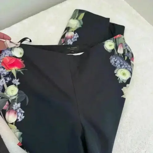 Ted Baker  Baynar Kensington Floral Ankle Grazer Trouser Pants in Black size 2