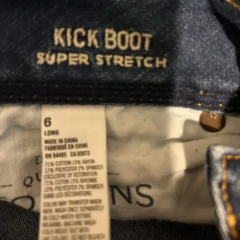 American Eagle  Outfitters - Kick Boot - Super Stretch Jeans - Size 6L - EUC