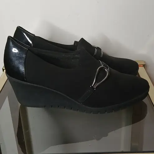 Laura Scott slip on Stephanie cloth wedge heels size 10m