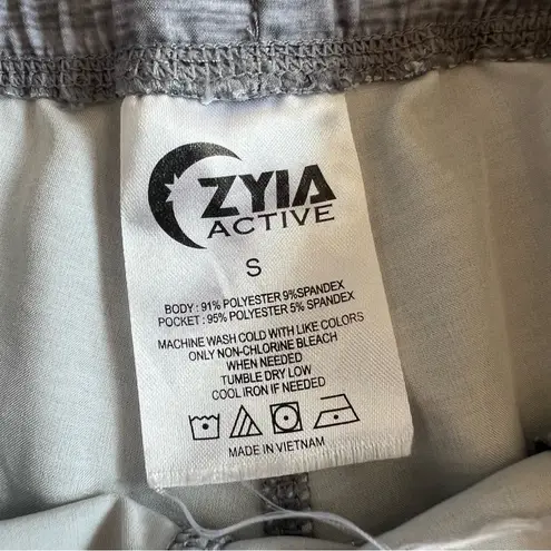 Zyia  Gray Camo Mesh Hidden Zipper Shorts Size Small