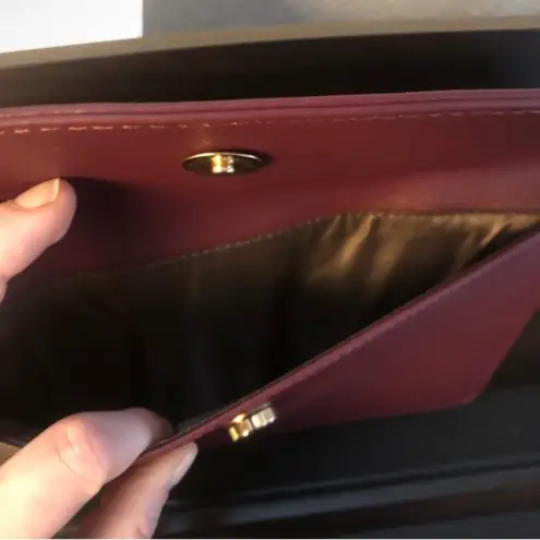 NWOT Purple Wallet Clutch Purse Wristlet