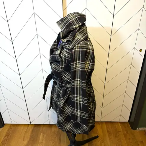 LA Kitty Juniors Large Black White Plaid Button Hood Pockets Short Trench Coat Size undefined