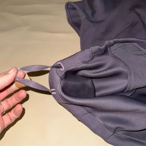 Lululemon Women's Dusky Lavender Crewneck Pullover Size 20 Long Sleeve Casual Purple