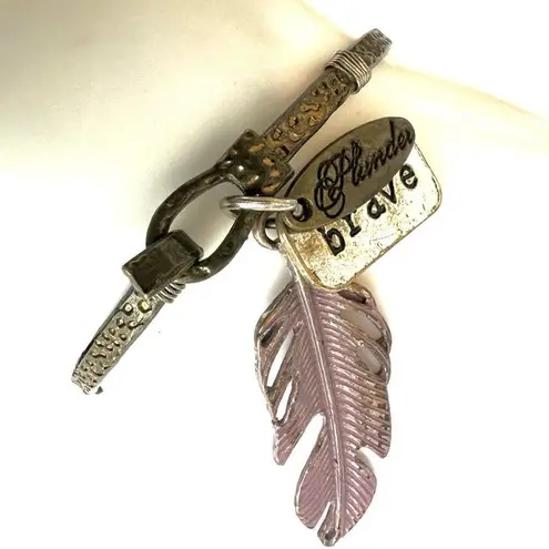 Plunder brave feather bangle bracelet wirh feather
