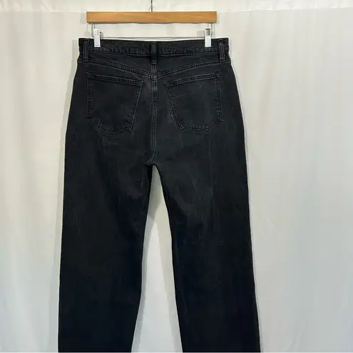 Abercrombie & Fitch  The 90s Relaxed High Rise Straight Leg Jeans in Black