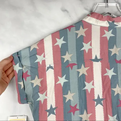 LuLaRoe NWT  Amy Stars & Stripes Oversized Boxy Short Sleeved Button Down Shirt