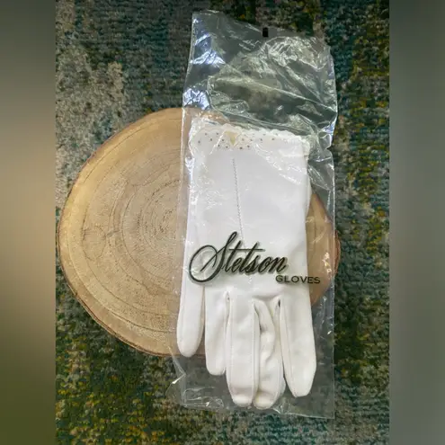 Vintage Elvette by Dawnelle cream wedding formal gloves Tan