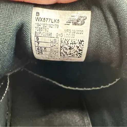 New Balance Women’s Size 9 -  577v5 Black