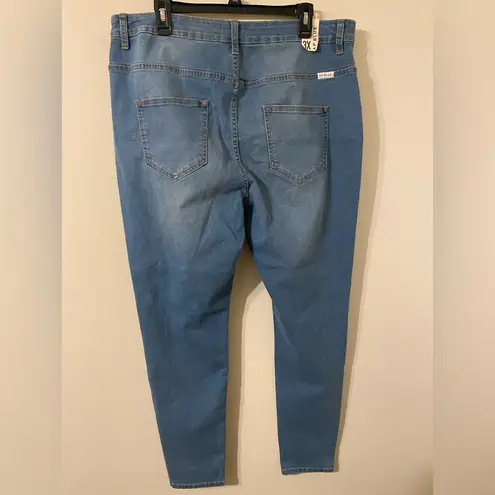 Aphrodite NWT Juniors Women's AP Blue By  Distressed Slim Leg‎ Jeans Size 3X 21