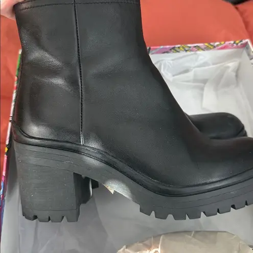 Jeffrey Campbell  tracker boots in box 8 - Image 3