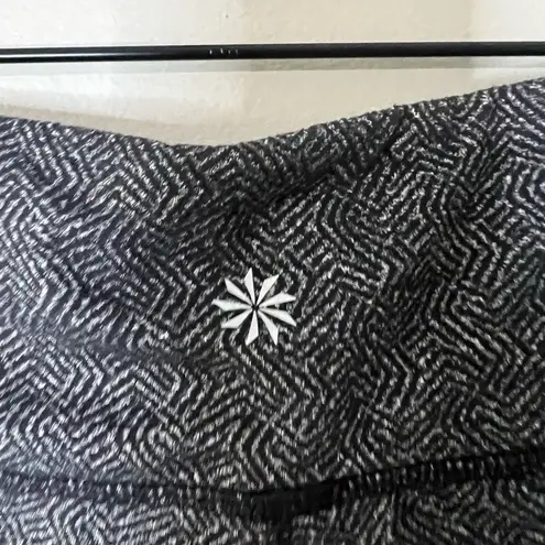 Athleta  gray patterned crop cropped athletic leggings women's M