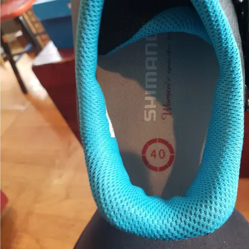 Shimano Women's Black and Blue Cycling Sneakers Size 9