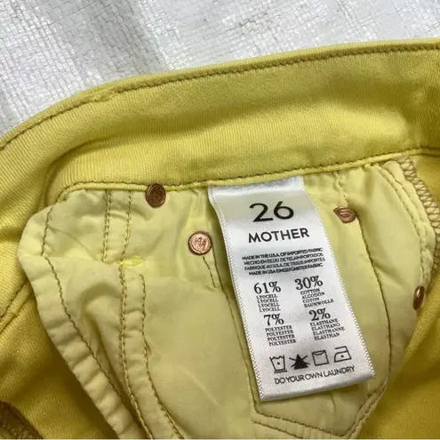 MOTHER The Looker Crop Womens Yellow Jeans Blinding Light Size 26x29Made in USA