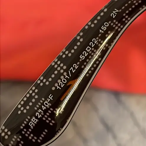 Ray-Ban  Sunglasses - Image 9