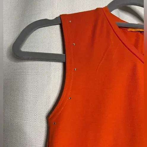 hB:Brats_01 Orange Vneck Crop Top Large