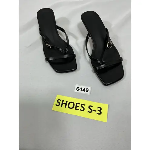 Womans NWOT Strappy Slipon Sandals 8.5 Black Kitten Heel Square Toe