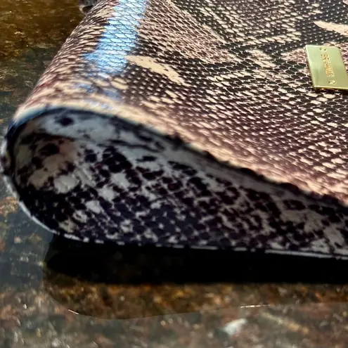 Brahmin EUC Authentic Vintage Python Snakeskin Wristlet Clutch Bag