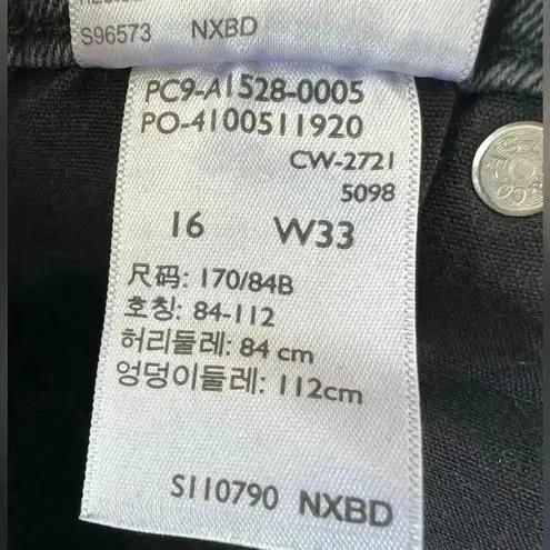 Levi Strauss Black high rise cuffed Frayed Hem Jean Shorts cut off grunge sz 33