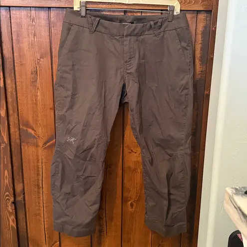 Arc'teryx A2B Crop Chino Capri Commuter Bike Pants, Size 10, Brown