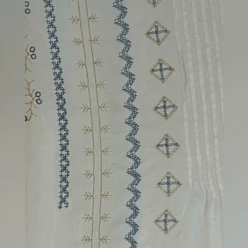 J Jill White Semi Sheer Embroidered Long Sleeve Blouse Size undefined