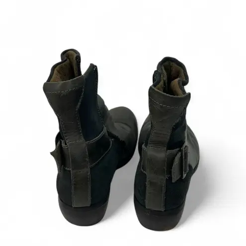 Fly London | 7.5 | Mes 2 leather ankle boots grey booties womens buckle